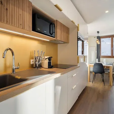 In-out, Heart Of Spacious Flat , Wifi A9 - Le Joker * Val Thorens